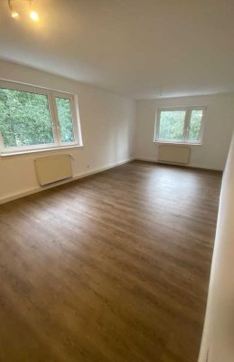 modern renovierte 36 qm 1-Zimmer-Wohnung mit Kochzeile/Bad in Frankfurt am Main, Berger Str.