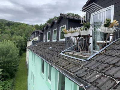 Ruhepur 1,5 ZKB mit Balkon voll möbliert inkl. Strom und Internet