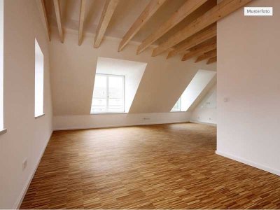 Provisionsfrei Etagenwohnung in 60389 Frankfurt, Gabelsbergerstr.