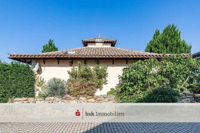 Traumhaus: Hacienda mit Atrium + Natursteinen an den Fuchsbergen