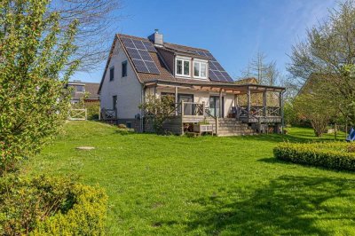 Viel Platz in ruhiger Lage - Modernisiertes Einfamilienhaus mit großem Grundstück