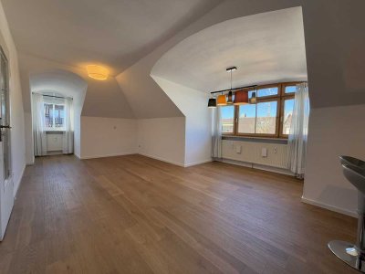 Bestlage, schöne & ruhige 2 Zimmer DG-Wohnung im Zentrum von Freilassing