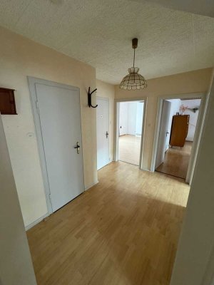 3-Zimmer-Dachgeschosswohnung in Hanau zu vermieten (Steinheimer Straße 40)