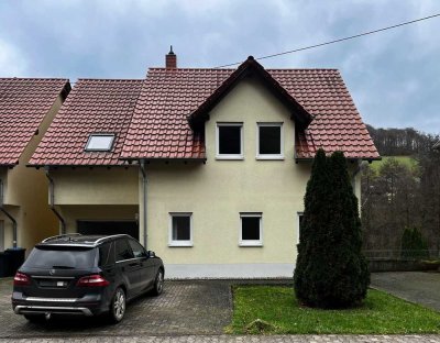 KL-Oberstaufenbach, Einfamilienhaus, 7 ZKB, 2.5 Badezimmer, Garten, Terrasse, Garage, 2 Stellplätze