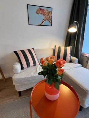 All new, furnished 1.5 room apartment in Schwabing, 6-12 months