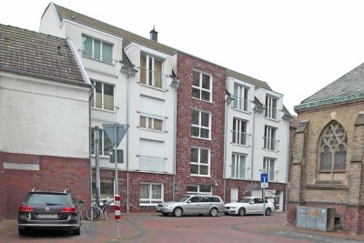 Baujahr 2014! Top Mehrfamilienhaus mit 22 Wohnungen, mit Seniorenstelle und Begegnungsstätte