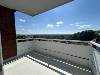 sanierte Wohnung mit Balkon südwest und Ausblick