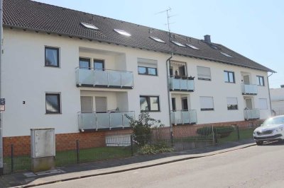 Stilvolle Dachgeschosswohnung mit vielen Extras