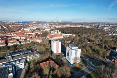 Schöne 4-Raum Wohnung mit Einbauküche in zentraler Lage