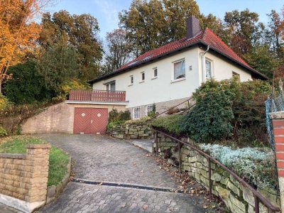 Obernkirchen, freistehendes Einfamilienhaus in  schöner Hanglage