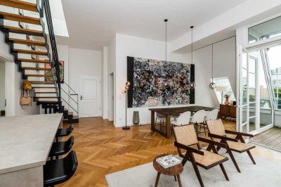 Exklusive, neuwertige 4-Zimmer-Penthouse-Wohnung mit lux. Innenausstattung und EBK