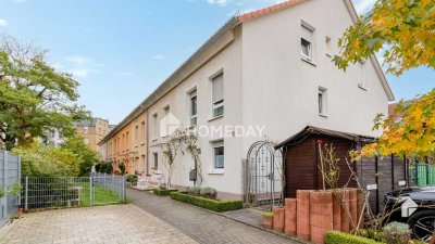 Reihenmittelhaus in ruhiger Top-Lage mit kleinem Garten und Terrasse