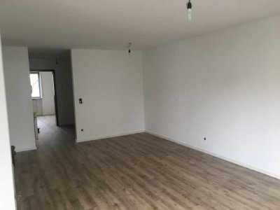 Helle und renovierte 3-Zimmer Wohnung mit Balkon und Einbauküche in Fellbach-Schmiden