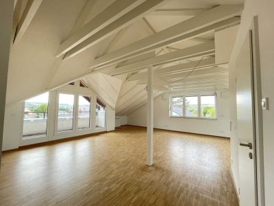 2-Raum-Loft-Wohnung mit luxuriöser Innenausstattung und Loggia mit Weitblick in Veitshöchheim