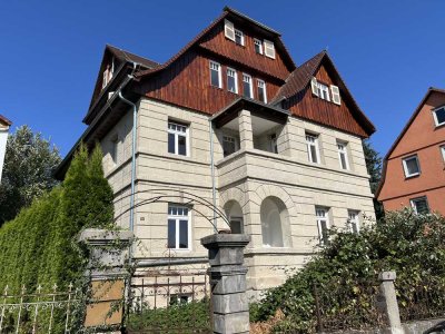 Für alle die das Besondere suchen! Exkl. 4-Z.-Wohnung im EG in sanierter Villa mit 3 WE in Welzheim