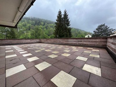 ++ Bad Wildbad ++ 3-Zimmer-Wohnung mit herrlichem Blick ins Grüne ++ große Dachterrasse ++ EBK ++