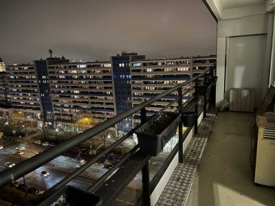 Teilmöblierte 2-Zimmer Wohnung am Potsdamer Platz mit Balkon