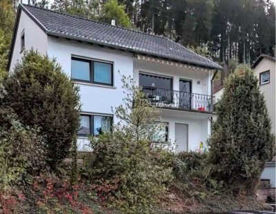 Zweifamilienhaus in Waldfischbach-Burgalben zu verkaufen.