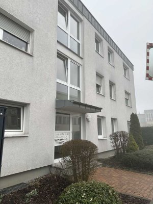 Attraktive 4-Zimmer-Wohnung mit Balkon und Einbauküche in Kelkheim