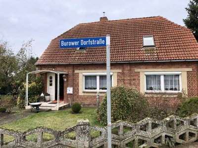 Günstiges 5-Raum-Einfamilienhaus in Lübz Gischow