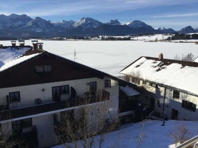 Exklusive, neuwertige 3-Zimmer-EG-Wohnung mit Balkon in Füssen-Hopfen am See