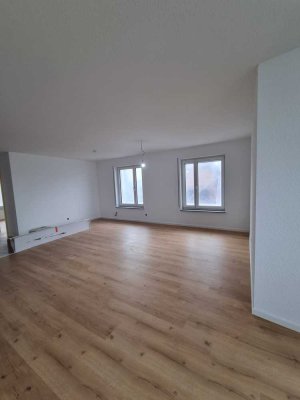 Erstbezug schöne 3-Zimmer-EG-Wohnung mit EBK