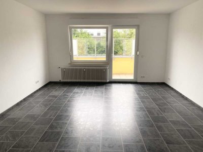 Moderne 3-Zimmer-Wohnung mit Balkon in ruhiger City-Lage, Pulheim-Pulheim