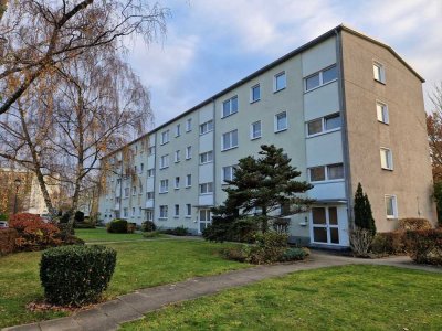 4-Raum-Wohnung mit Garage in Düsseldorf, sanierungsbedürftig, von privat