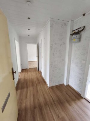 3 Zimmer Wohnung mit Balkon - zwei Monate keine Miete!!