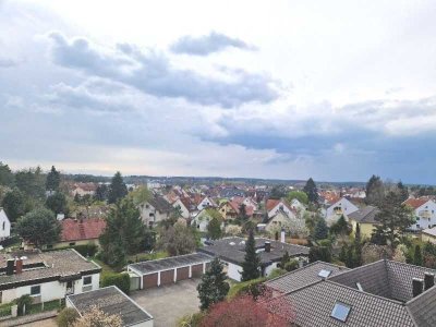 Renovierte 2,5-Zimmer-Wohnung mit traumhaften Blick über Greuth!