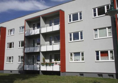 Vollständig renovierte 3-Raum-Wohnung mit Balkon in Baruth/Mark