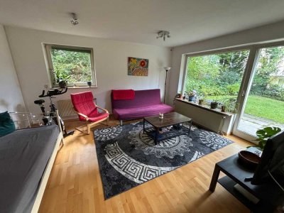 Attraktive 3,5-Zimmer-Gartengeschoss-Wohnung mit Garten, Terrasse, Garage und EBK in Göttingen