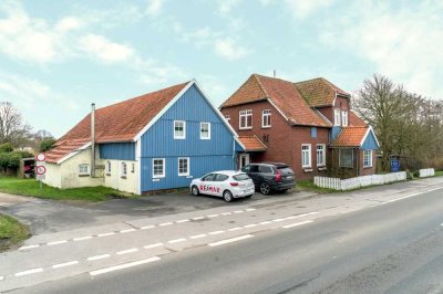 Ländliches Haus mit über 400 m² Wohnfläche und über 21.000 m² Grundstück in der Nähe von Varel