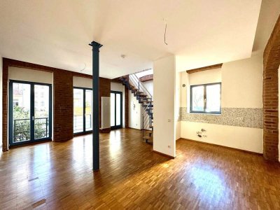 Haus im Haus im Bach-Viertel mit sonnigem Balkon/Loft