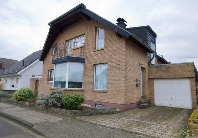 Erftstadt- Köttingen, Kapitalanlage, freistehendes Einfamilienhaus, Garten, Garage