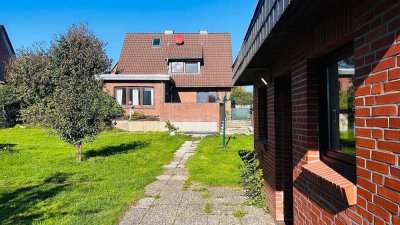 Potentieller Familientraum mit Gartenbungalow