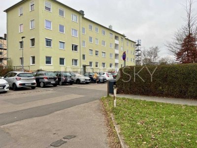 Charmante 4,5-Zimmer-Wohnung mit stilvollem Ambiente und Balkon.