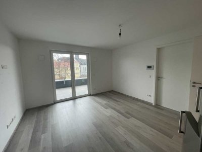 Geschmackvolle und geräumige Wohnung mit einem Zimmer sowie Balkon und Einbauküche in Bayreuth