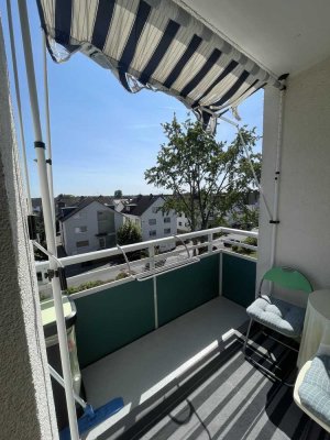 Moderne 3-Zi. Wohnung mit EBK und Balkon in Griesheim