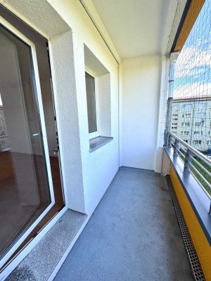 // tolle 2 Zimmer Wohnung mit Balkon // Kautionsfrei + 2 Kaltmieten frei !!