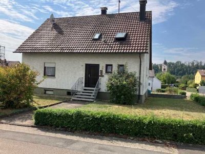 Freistehendes Einfamilienhaus mit Weitblick - provisionsfrei!