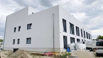 Königslutter: Behindertengerechte 2 Zimmer-Neubauwohnung mit Terrasse, Gartenteil und Einbauküche!