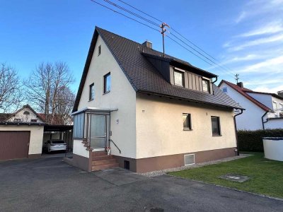 Charmante 3-Zimmer-DG -Wohnung im Zweifamilienhaus mit Südbalkon, Garten und Garage!