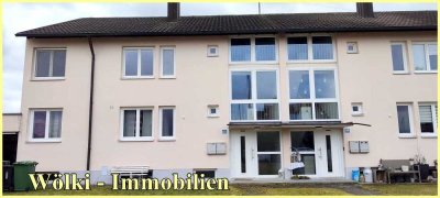 *** 4 Zimmer - Wohnung!  - - mit großzügigen Gartenanteil! ***