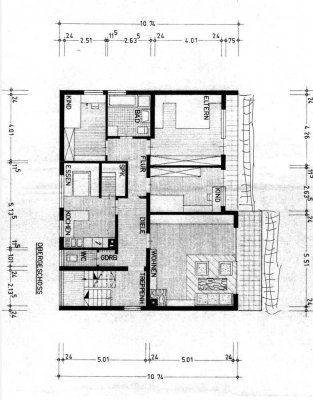 Modernisierte 4-Raum-Wohnung mit privatem Garten und Garage