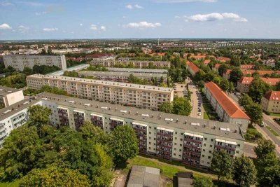 3 Räume plus separatem "Ankleidezimmer"