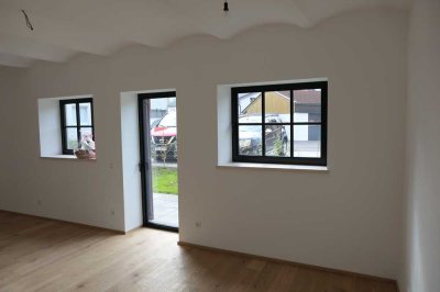 Stilvolle 2-Zimmer-Terrassenwohnung mit großem Garten und hochwertiger Einbauküche