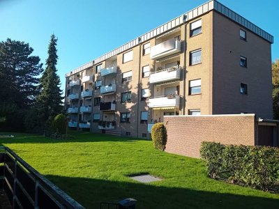 Schöne, lichtdurchflutete 3-Zimmer-EG-Wohnung mit Balkon