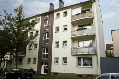 kompl.san.3-Zi-Whg. mit 2 Balkonen im 8-Part.-Haus