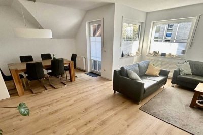 Großzügige & moderne 3-Zimmer-DG-Wohnung in sehr guter Lage von Solingen-Wald